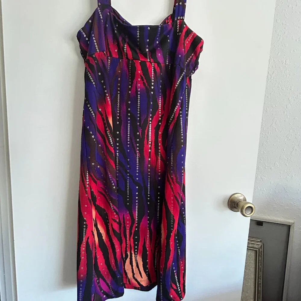 Sundress - Picture 2 of 5